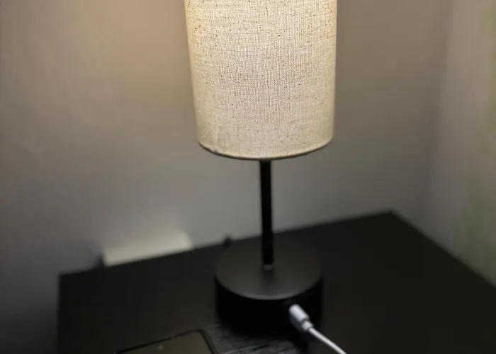 Vintage Parkside Apartment *