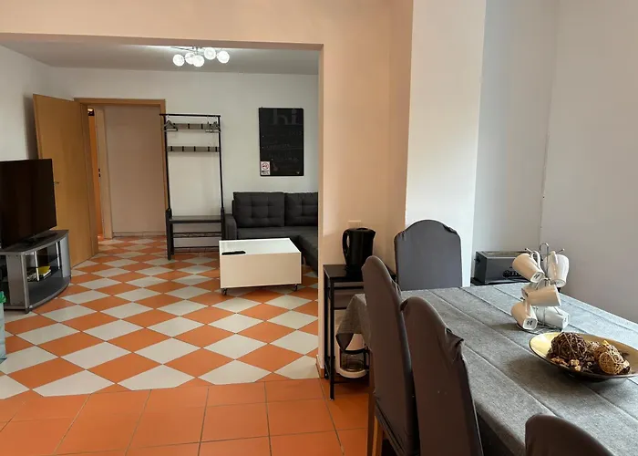 Vintage Parkside Apartment